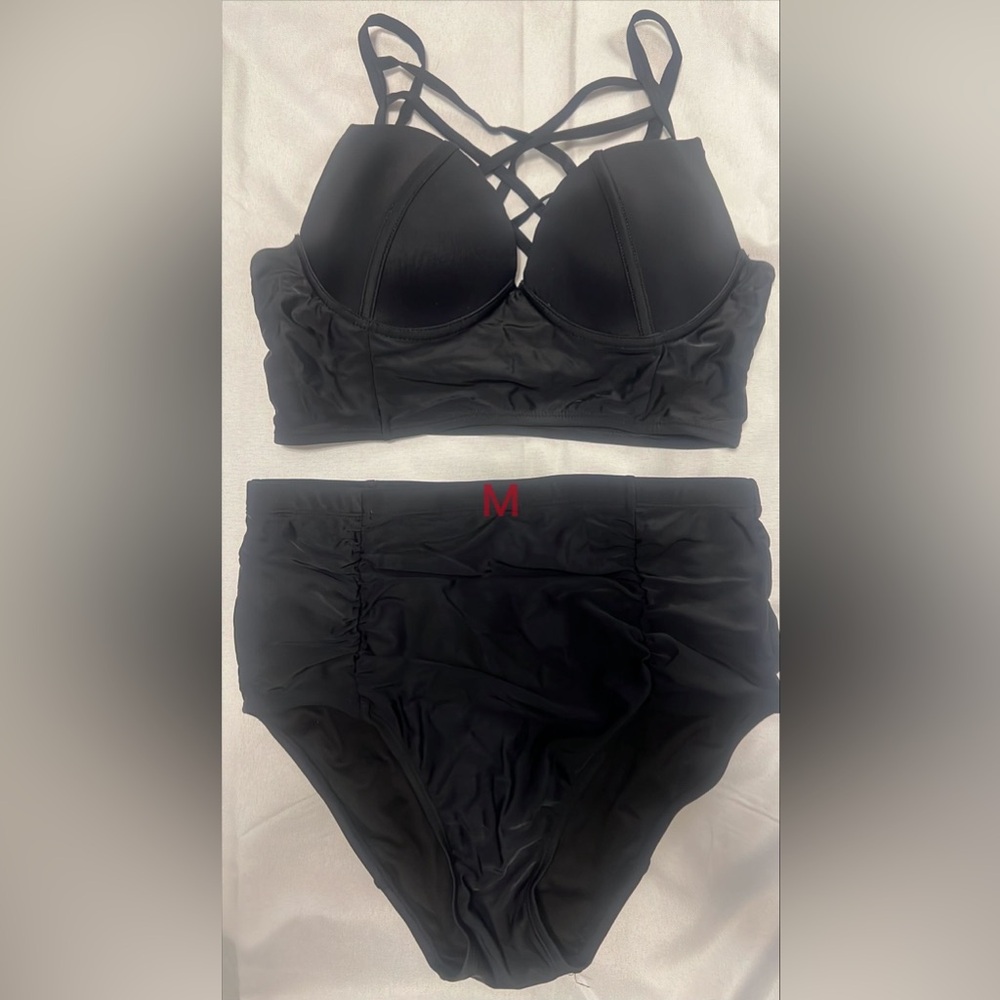 Dearlove Womens Push Up Bikini Set 2 peace. Padded. Never worn without tags